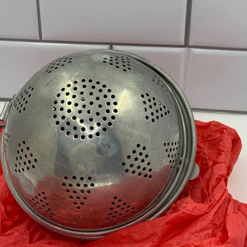 Vintage Damar Products Mrs Damar Rice Ball Infuser Aluminum 5 Inch Diameter